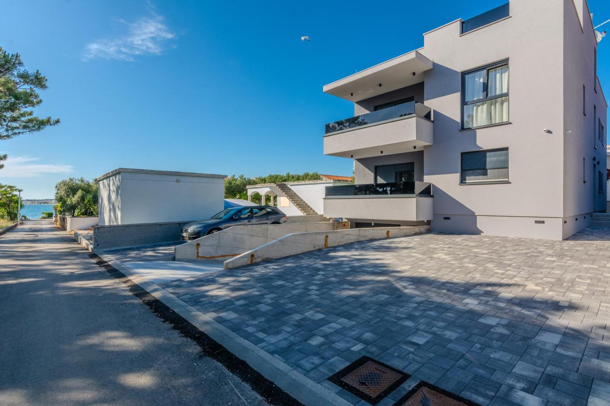Apartment By The Sea - 23385 Vir